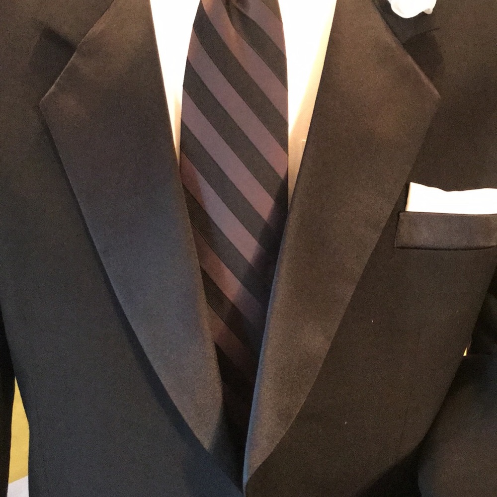 Emuo Bruzzi Tuxedo Coat - image 7